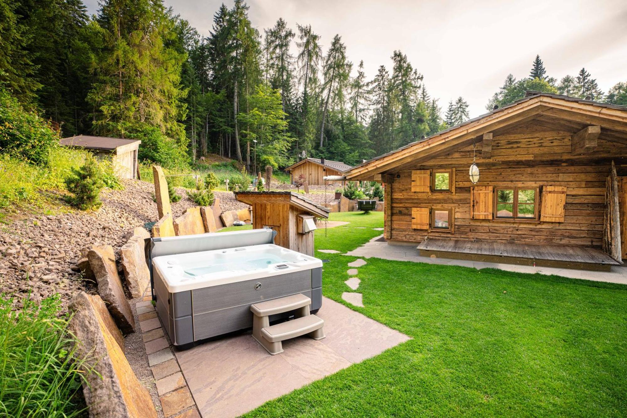Вілла La Mendola Alm Chalet Екстер'єр фото